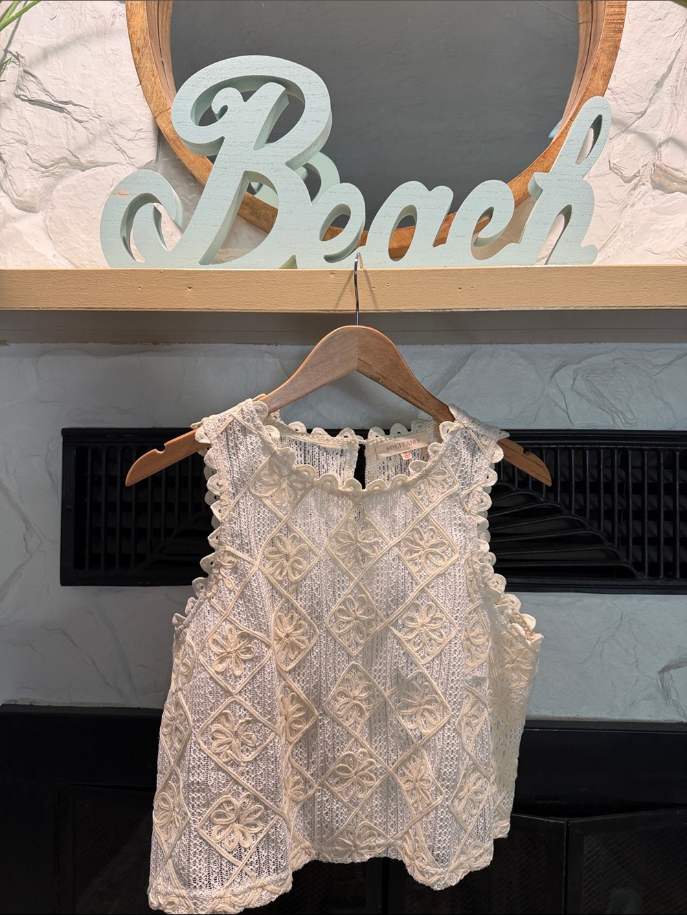 Solitaire Cream Crochet Floral Square-Panel Tank